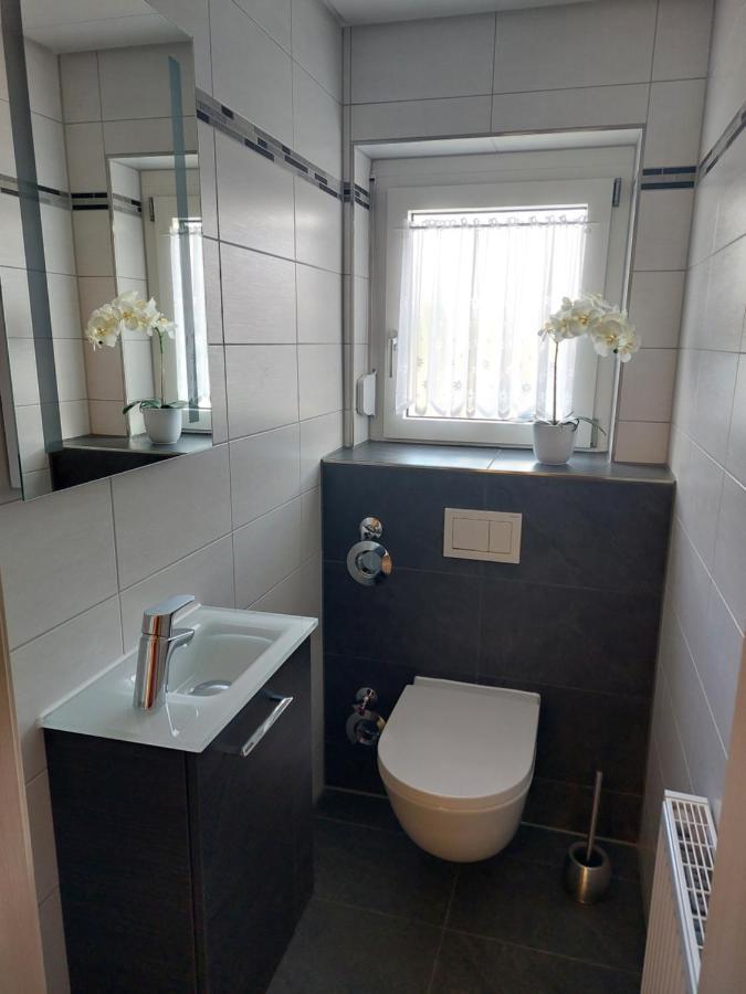 Moderne Ferienwohnung - Neu Renoviert - Ruhige Lage Waldachtal Exteriér fotografie