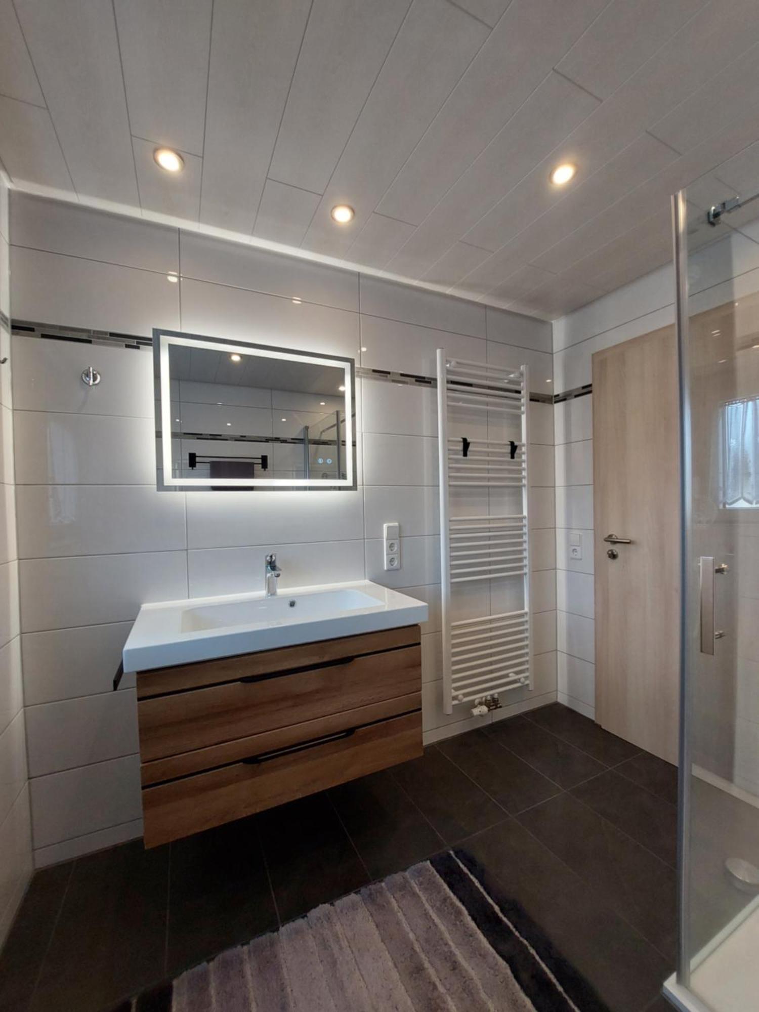 Moderne Ferienwohnung - Neu Renoviert - Ruhige Lage Waldachtal Exteriér fotografie